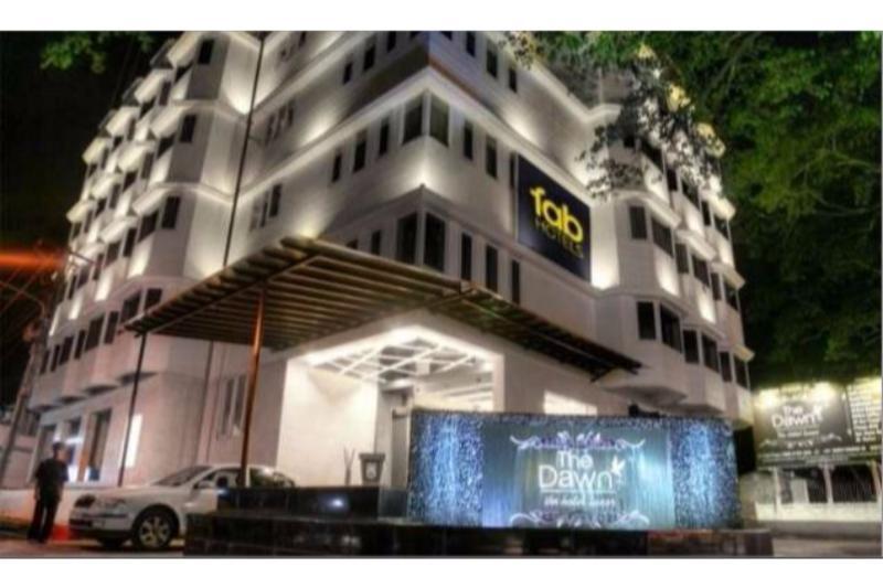 Fabhotel Dawn Májszúr Kültér fotó