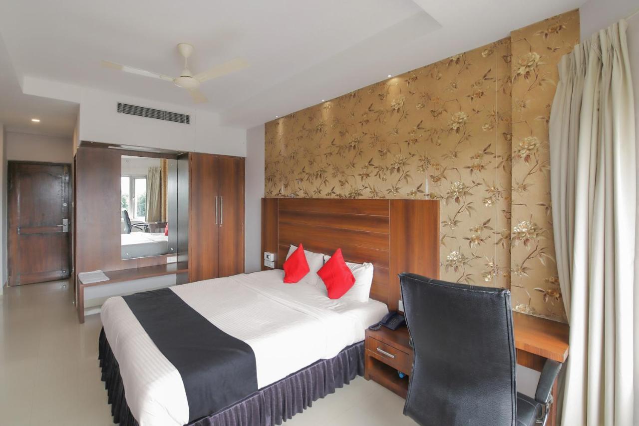 Fabhotel Dawn Májszúr Kültér fotó