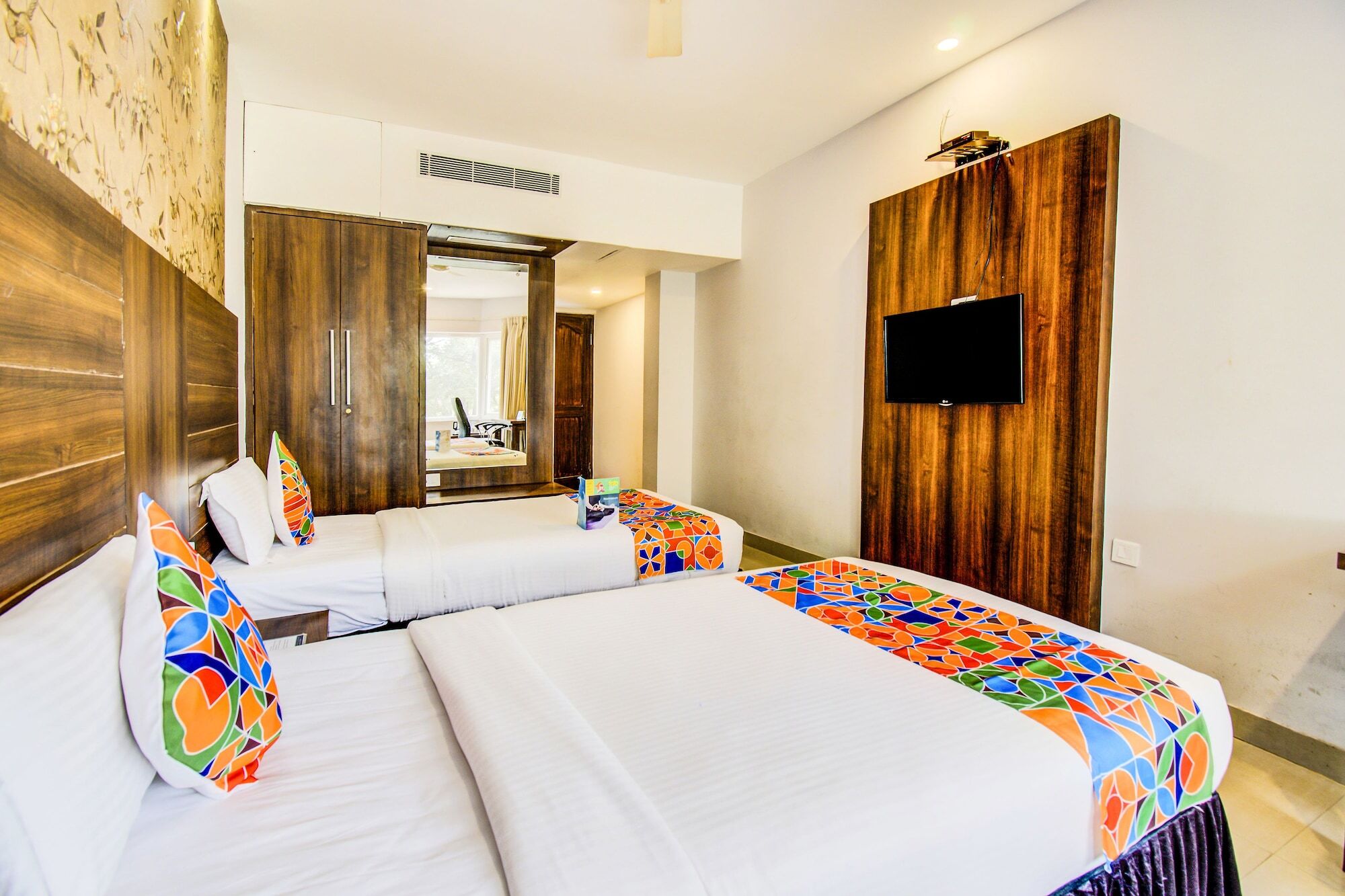 Fabhotel Dawn Májszúr Kültér fotó